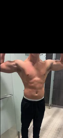 OnlyFans cuenta aaronxx header 2