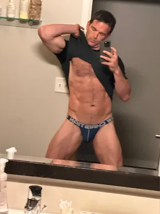 OnlyFans account  luckyfit777 avatar 1