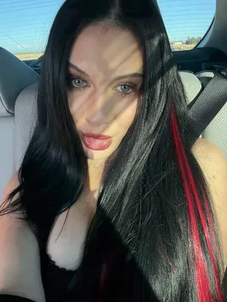 OnlyFans cuenta lilmisspiscesss header 2
