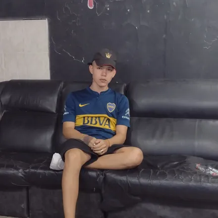 OnlyFans cuenta chiiino2412 header 2