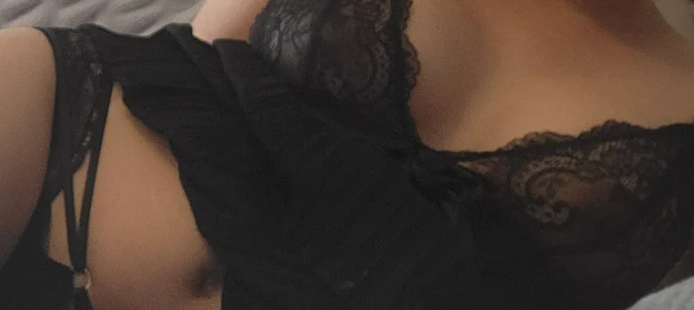 OnlyFans cuenta tinaroselove header 2