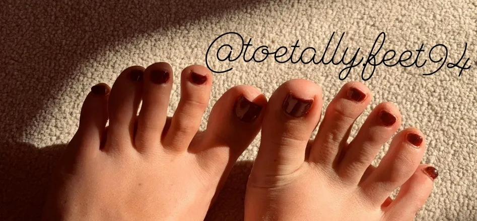 OnlyFans cuenta toetally.feet94 header 2