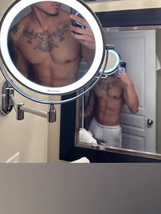 OnlyFans account  milo_unc header 2