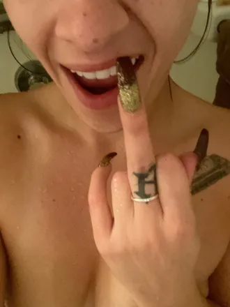 OnlyFans cuenta heytheresweetheart32 header 2
