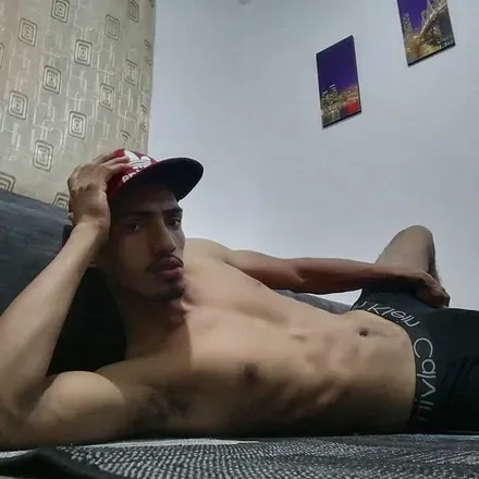 OnlyFans cuenta isaac_berbecia20 header 2