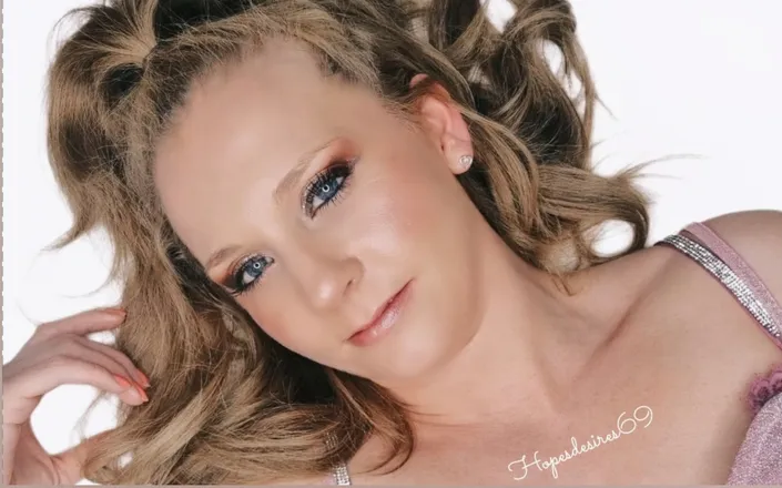 OnlyFans cuenta hopestar09 header 2