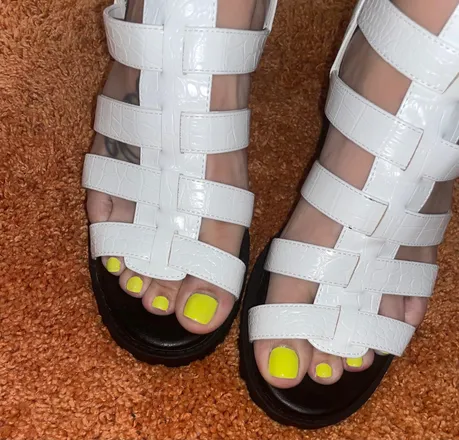 OnlyFans cuenta brexfeet header 2