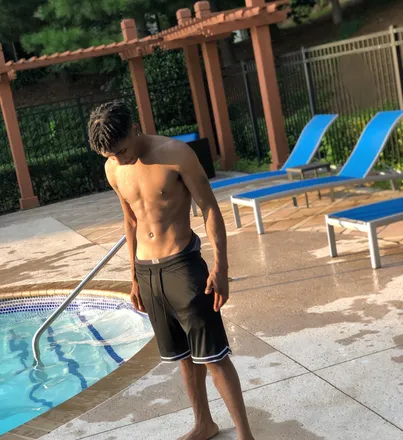 OnlyFans cuenta stay_alive06 header 2
