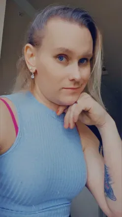 OnlyFans account  tscrystal avatar 1