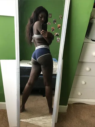 OnlyFans cuenta freakysusie header 2