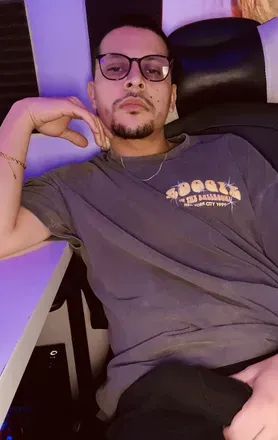OnlyFans account  johnathanluv avatar 1