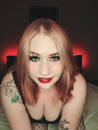 OnlyFans cuenta danipetrichor avatar 1
