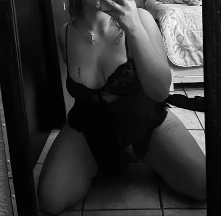 OnlyFans cuenta demmondanii header 2