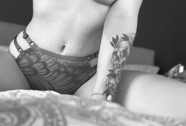 OnlyFans cuenta alicee2000 header 2