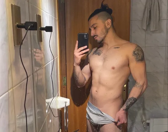 OnlyFans cuenta luyzk header 2