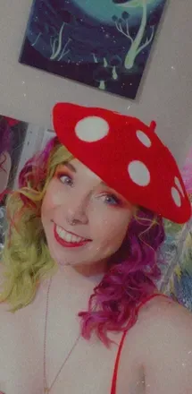 OnlyFans cuenta royalmushroomgoddess avatar 1
