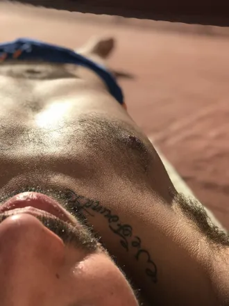OnlyFans account  elhost header 1