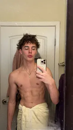 OnlyFans cuenta hungnextdoor avatar 1