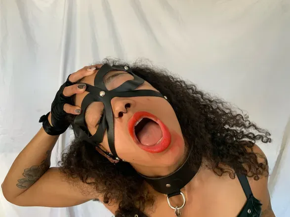 OnlyFans cuenta ladynele avatar 1
