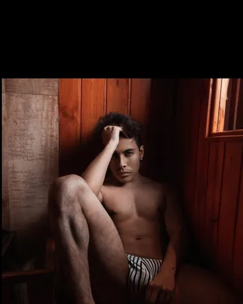 OnlyFans cuenta twinkstevenfit header 2