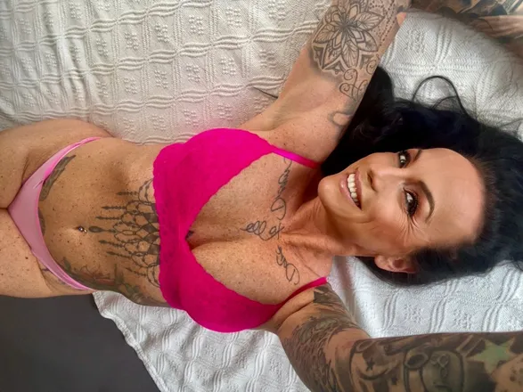 OnlyFans cuenta patriciaa-thompson header 2