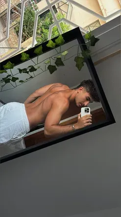 OnlyFans cuenta universitarioand header 2