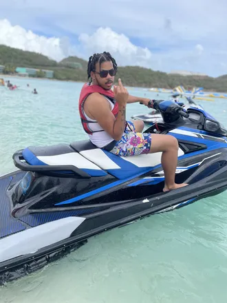 OnlyFans cuenta mikeylovenohoe header 2