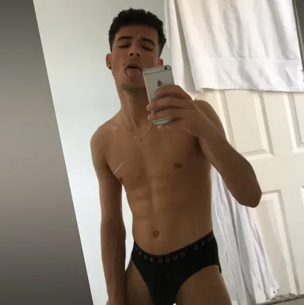 OnlyFans cuenta olijayofficial header 2