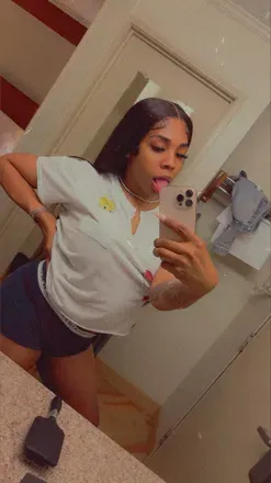 OnlyFans cuenta simplieepinkk avatar 1