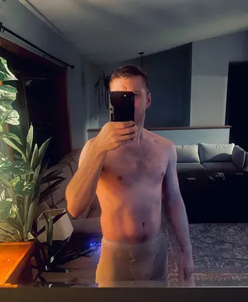 OnlyFans cuenta petr_dempmovski avatar 1