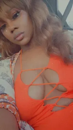 OnlyFans account  tinytriece avatar 1