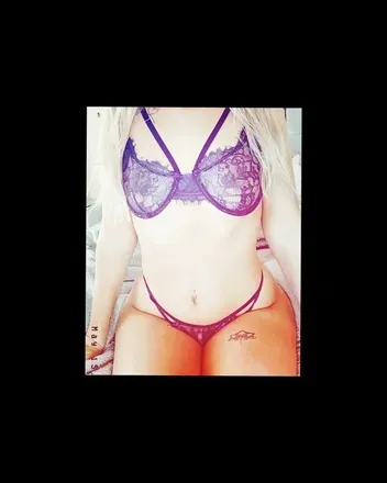 OnlyFans cuenta beckyboo9.9 header 2