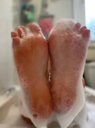 OnlyFans cuenta feetlottiemarch avatar 1