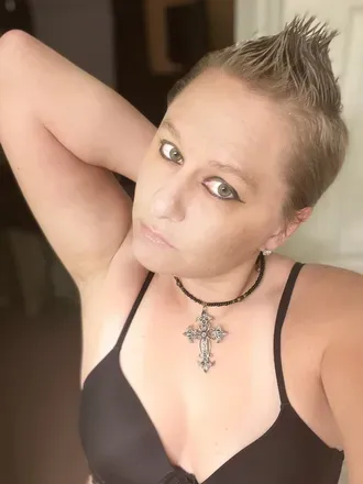 OnlyFans cuenta xohousewifexo avatar 1