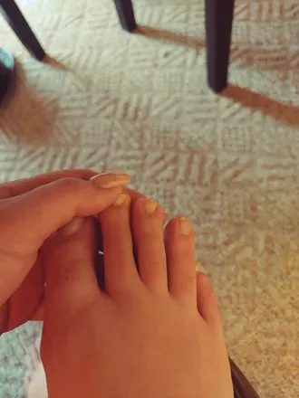 OnlyFans cuenta giraffetoes header 2