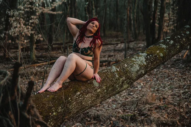 OnlyFans cuenta shewildredlaceyjo header 2