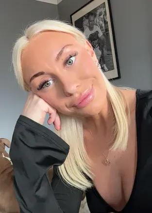 OnlyFans cuenta juliaaswe avatar 1