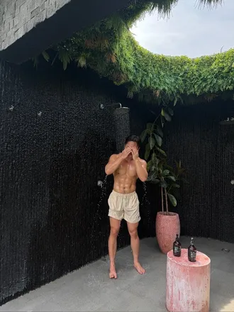 OnlyFans account  chase_thez header 2