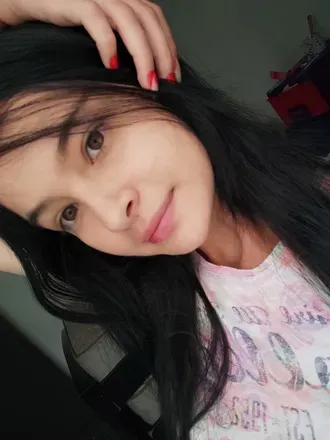 OnlyFans cuenta laurycm2 header 2