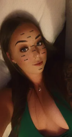 OnlyFans cuenta courtneyfray header 2