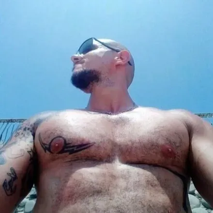 OnlyFans account  mr_robert87 avatar 1