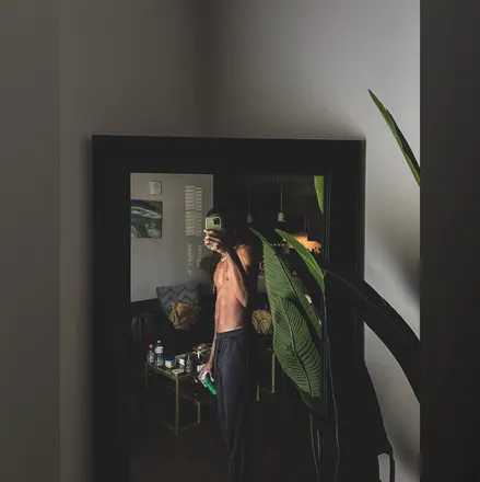 OnlyFans cuenta youshouldbehere header 2