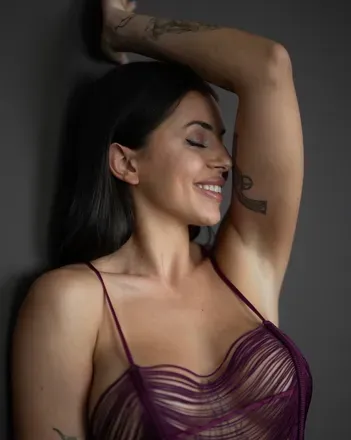 OnlyFans cuenta honeybumofficial avatar 1