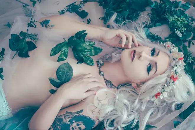 OnlyFans cuenta madame-butterfly header 2