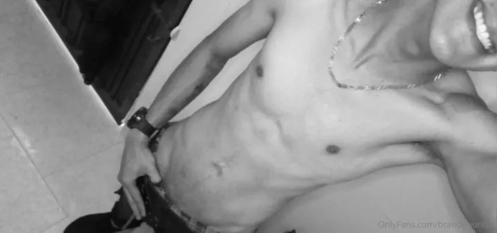 OnlyFans cuenta brandimont01 header 2