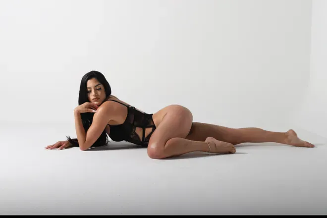 OnlyFans cuenta gabypingel header 2