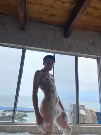 OnlyFans cuenta pillowprince02 header 2