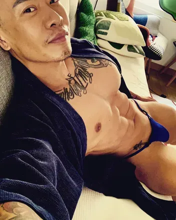 OnlyFans cuenta francis3264 header 2