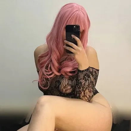 OnlyFans cuenta emily_only18 avatar 1