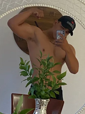 OnlyFans cuenta frank99515625 header 2